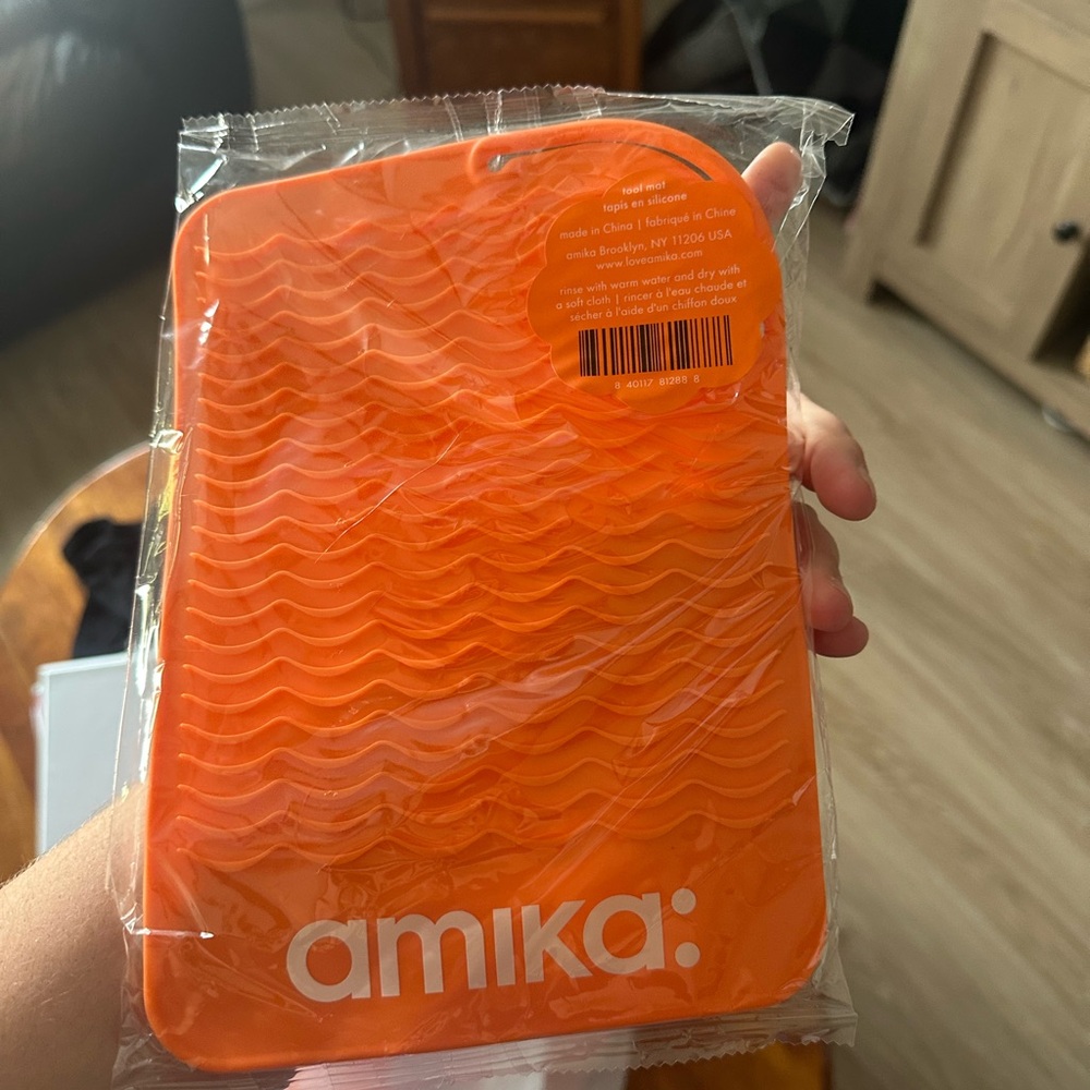 Amika Vibrant Orange Styling Mat